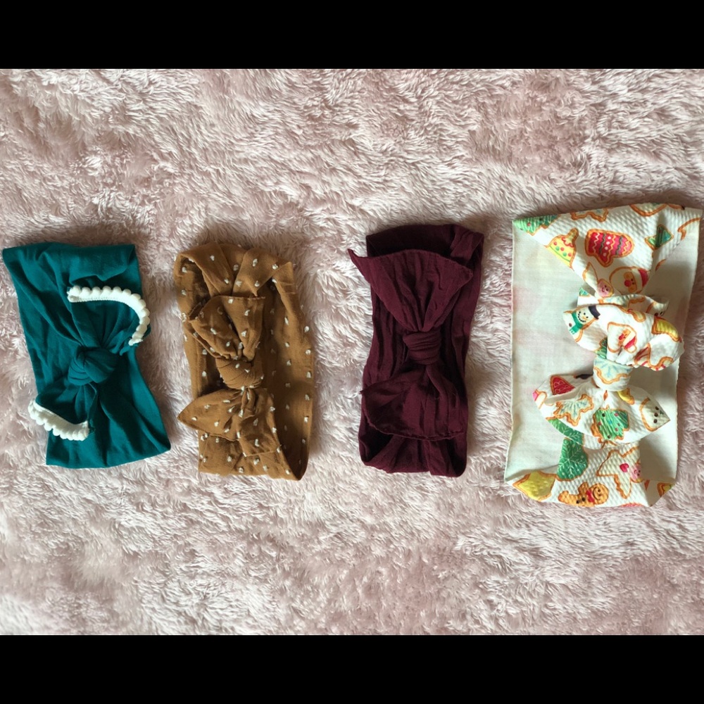 Bundle of baby/ toddler headbands.